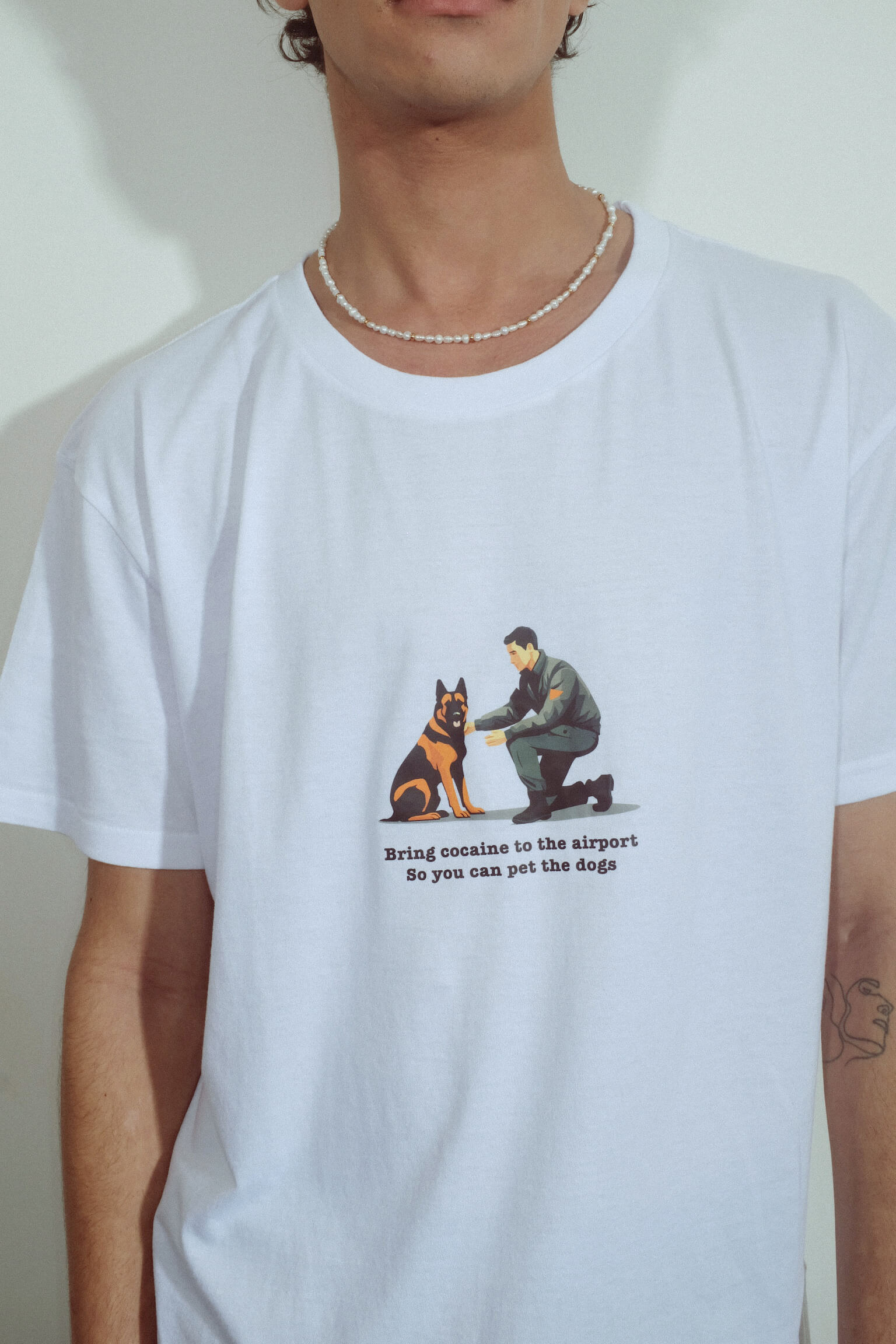 Men_Wearing_Cokine's_unisex_printed_airport_dog_tee_shirt